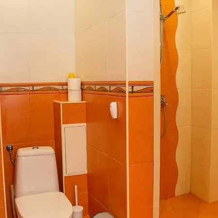 Spacious&central 2-bd In With Parking Apartament Warna